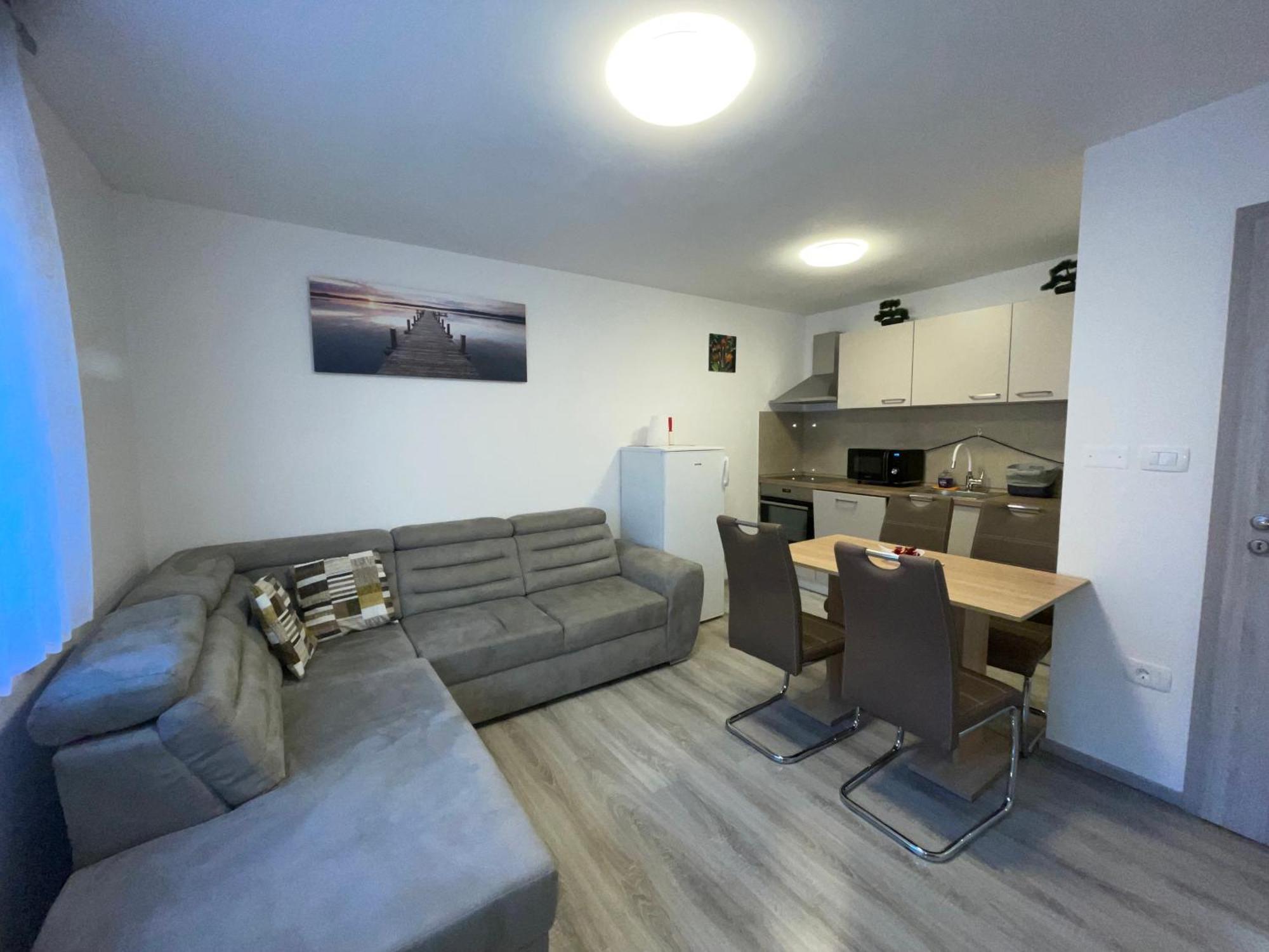 Apartma Dzana Zaga Eksteriør bilde